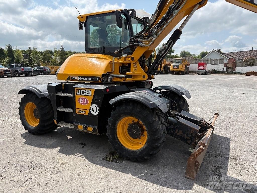 JCB Hydradig HD110T Wielgraafmachines