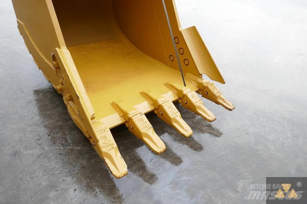 CAT 320 Bucket Bakken