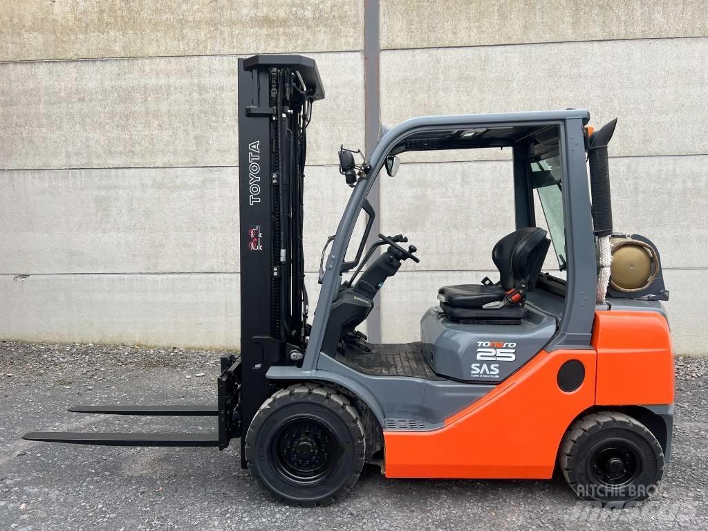 Toyota 02-8 FGF 25 LPG heftrucks