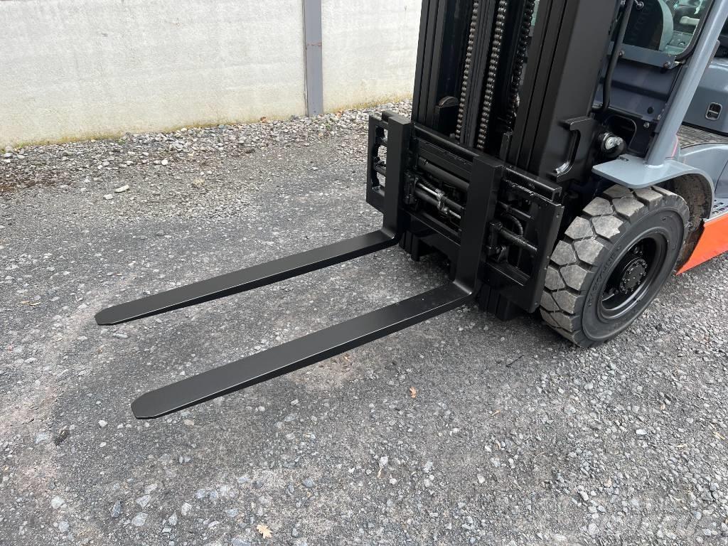 Toyota 02-8 FGF 25 LPG heftrucks