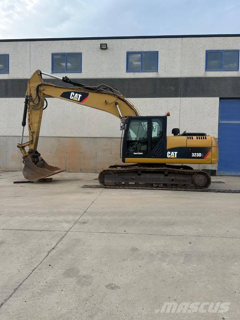 CAT 323 D LN Rupsgraafmachines