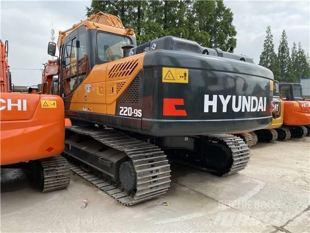 Hyundai Robex 220 LC Rupsgraafmachines