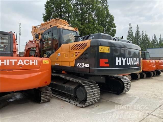 Hyundai Robex 220 LC Rupsgraafmachines