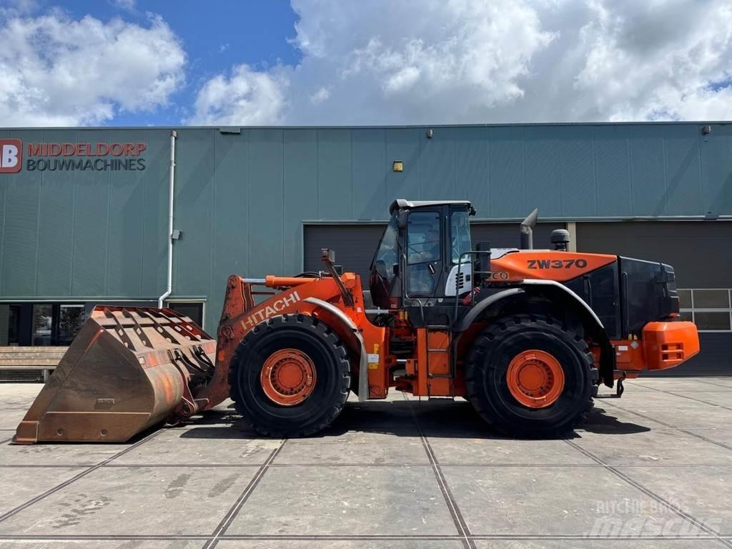 Hitachi ZW370-5B Wielladers
