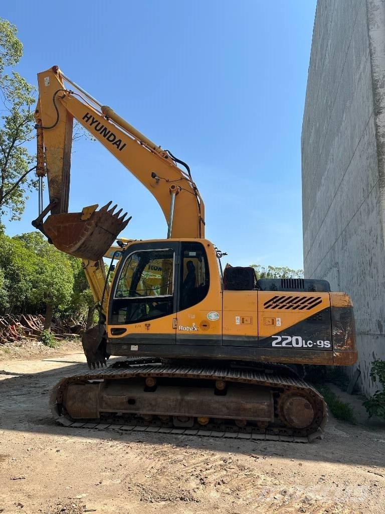 Hyundai 220LC-9S Rupsgraafmachines