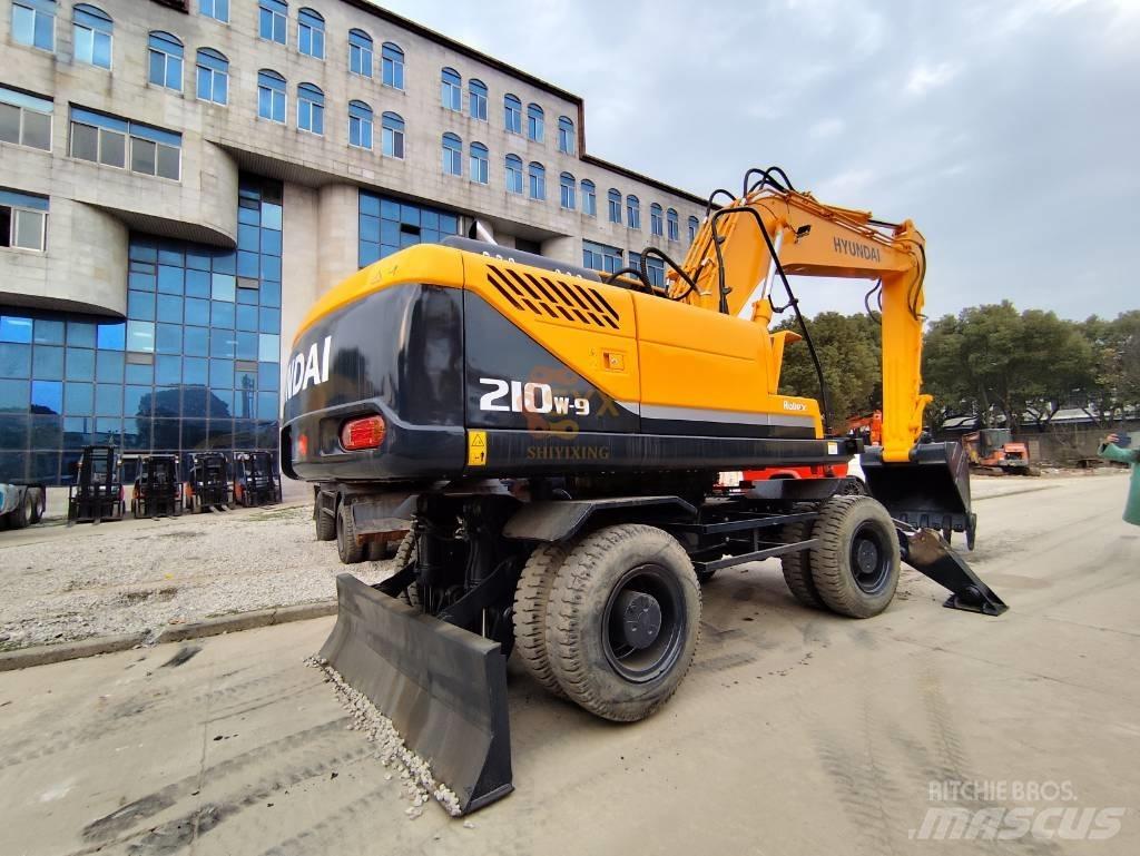 Hyundai 210W-9 Wielgraafmachines