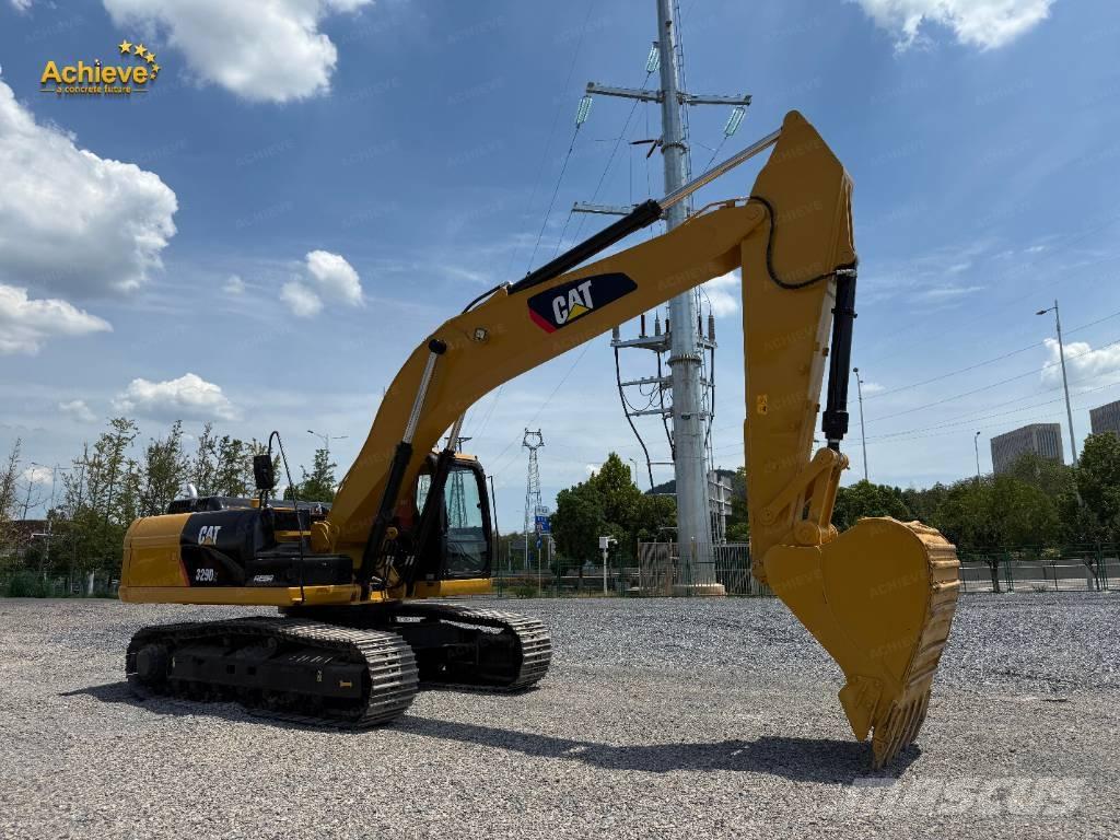 CAT 329 D Rupsgraafmachines