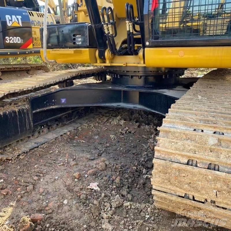 CAT 320 D Rupsgraafmachines