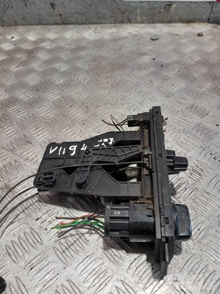 Volvo FH 12 3981311 Cabine en interieur