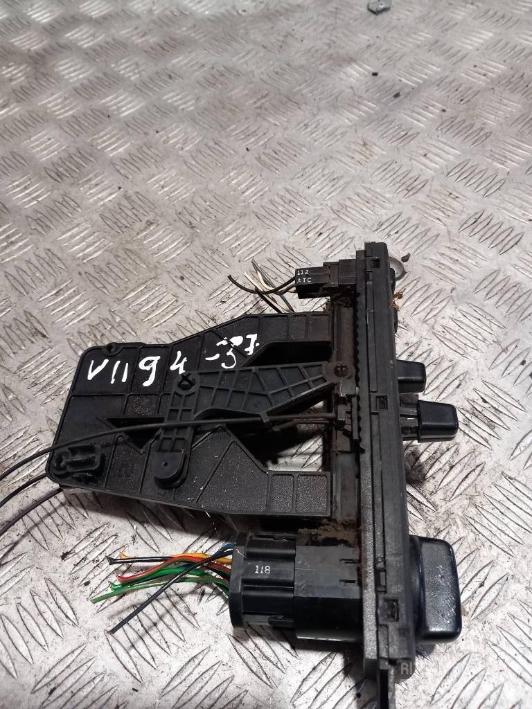 Volvo FH 12 3981311 Cabine en interieur