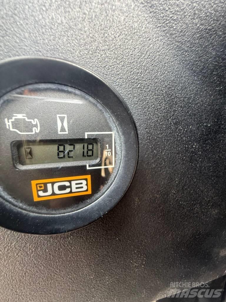 JCB 16 C-1, 821h Minigraafmachines < 7t