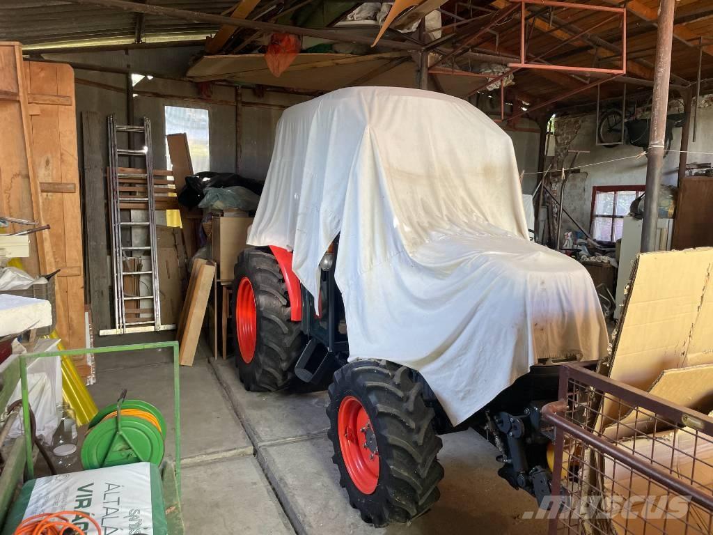 Kubota L2-421 Compacttrekkers