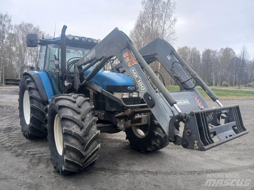 New Holland 8360 RC Tractoren