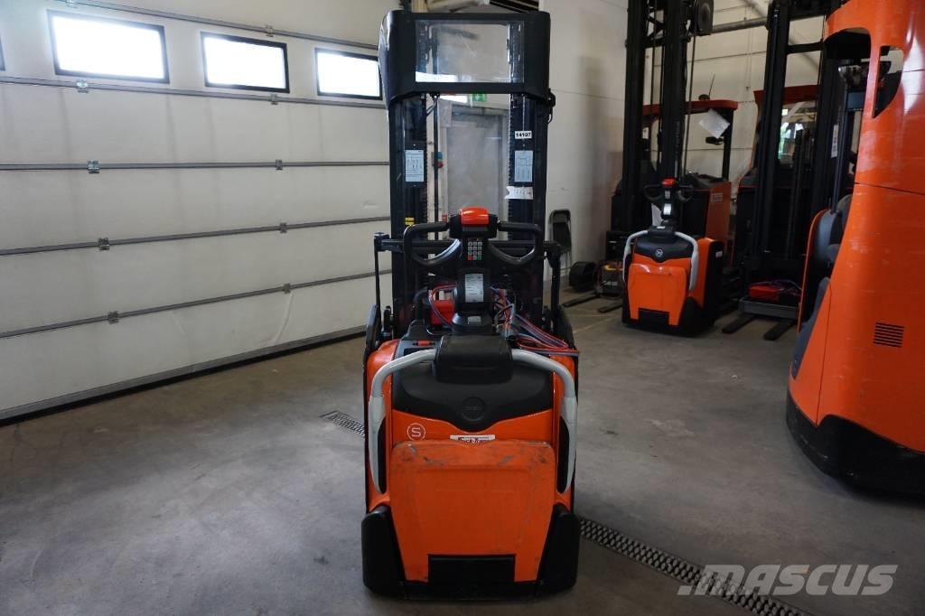 Toyota SPE120L Meeloop stapelaar