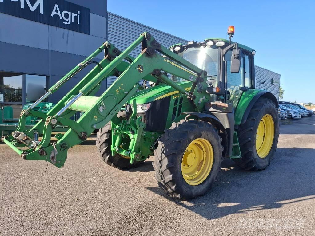 John Deere 6120 M Tractoren