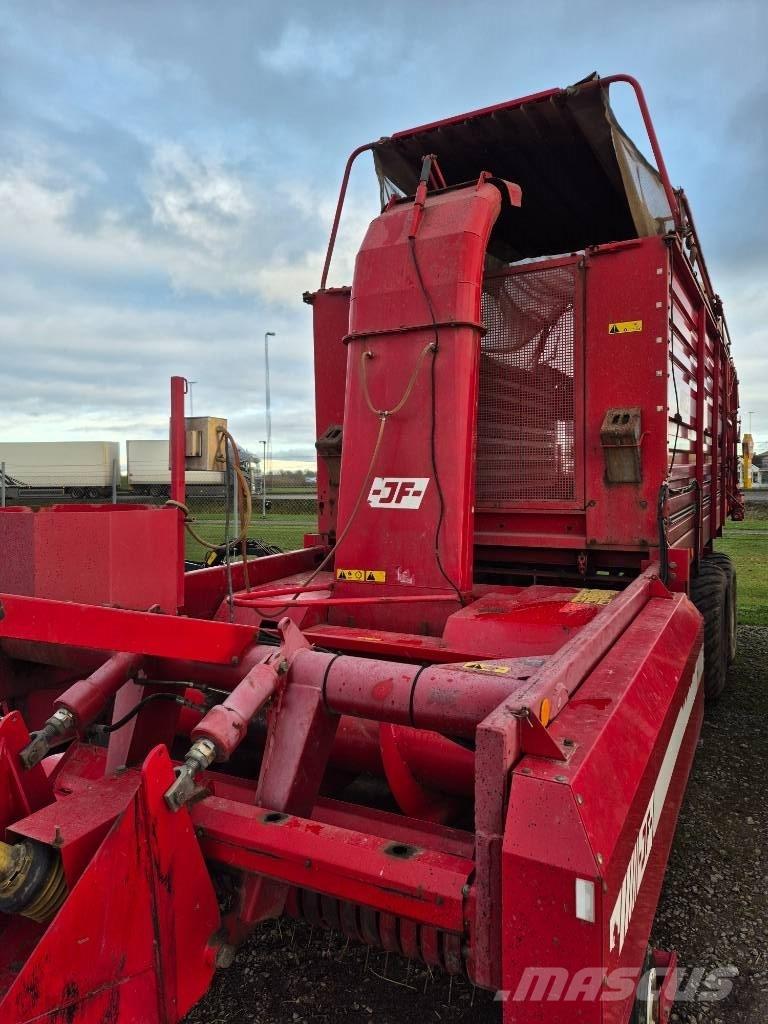 JF 3500 Opraapwagens