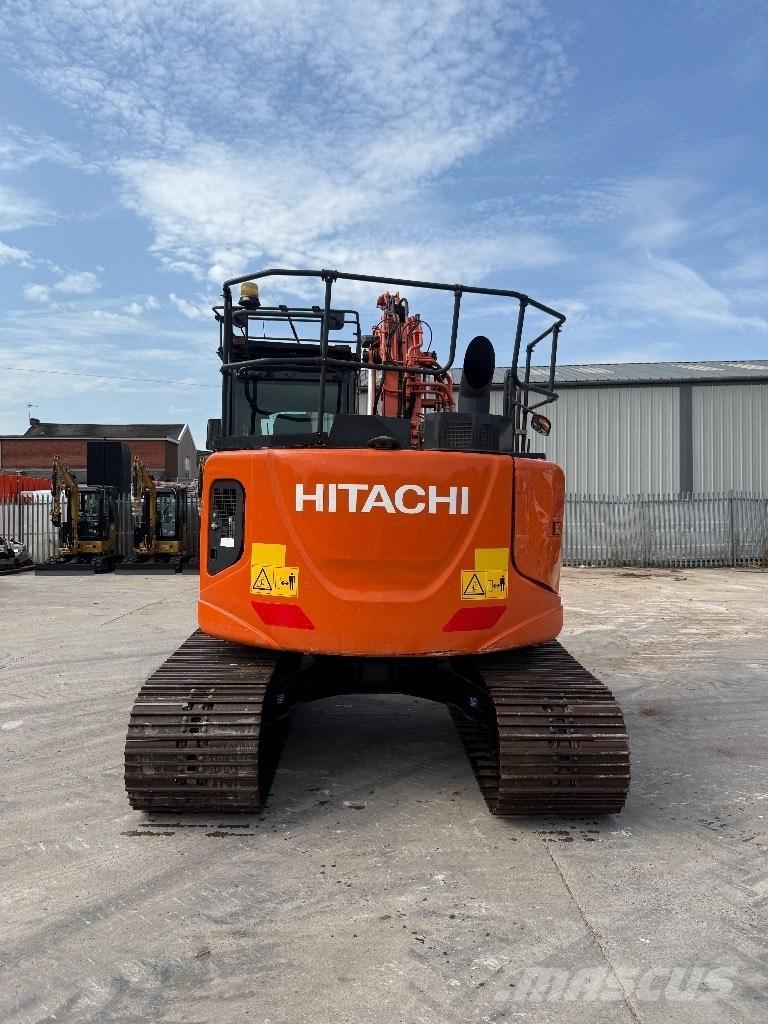 Hitachi ZX 135 US-6 Rupsgraafmachines