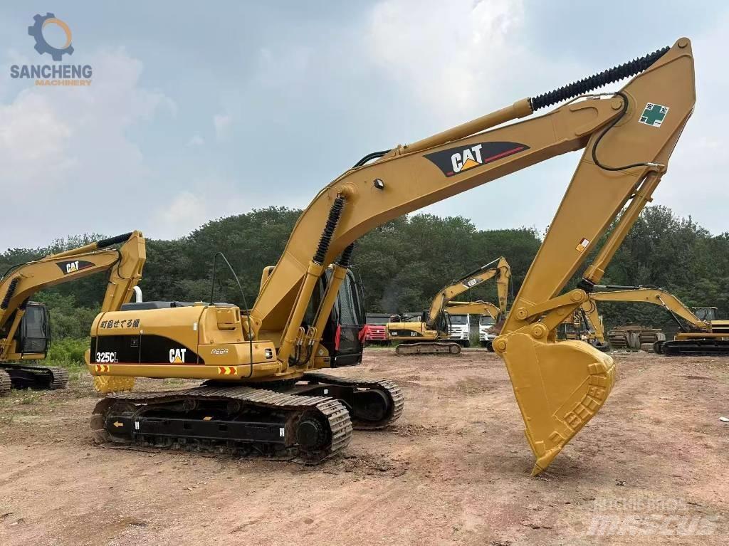 CAT 325 CL Rupsgraafmachines