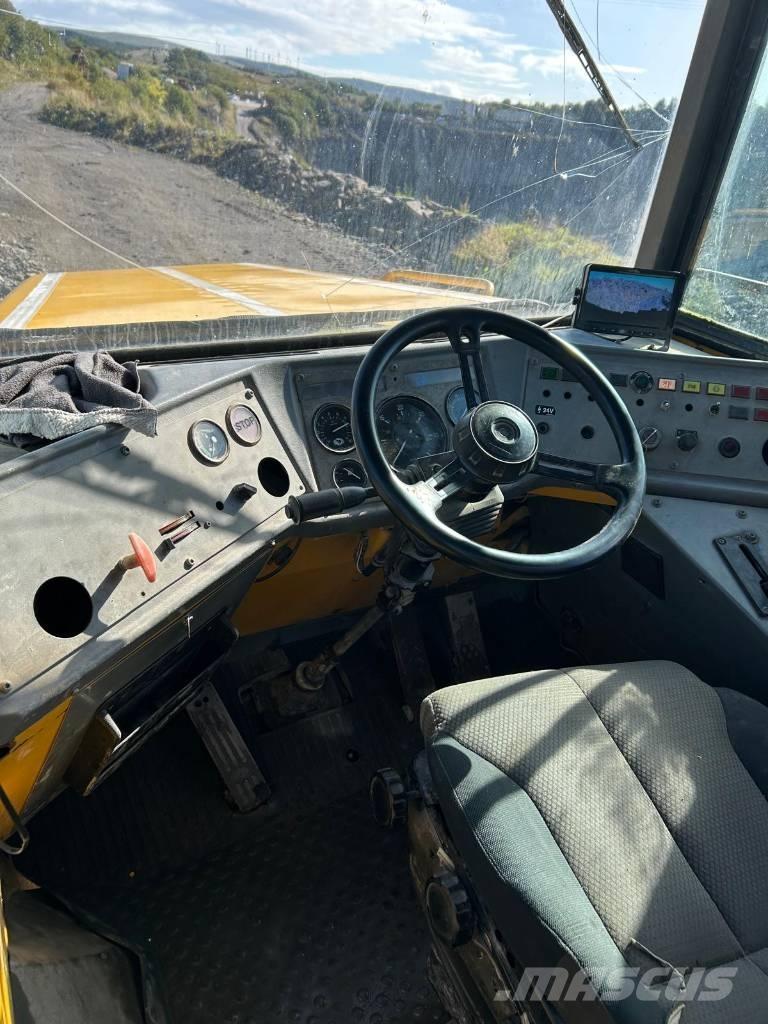 Volvo A 25 C Knik dumptrucks