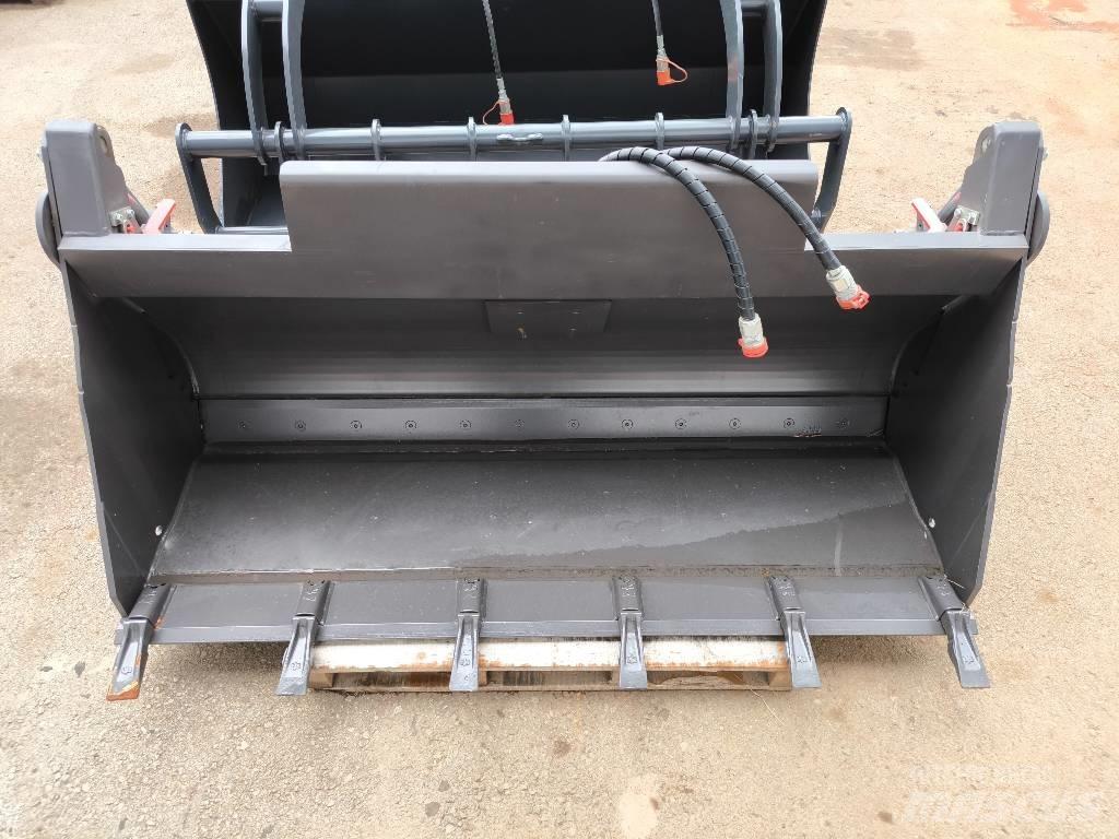 Mecalac 0.65m3 4in1 Bakken