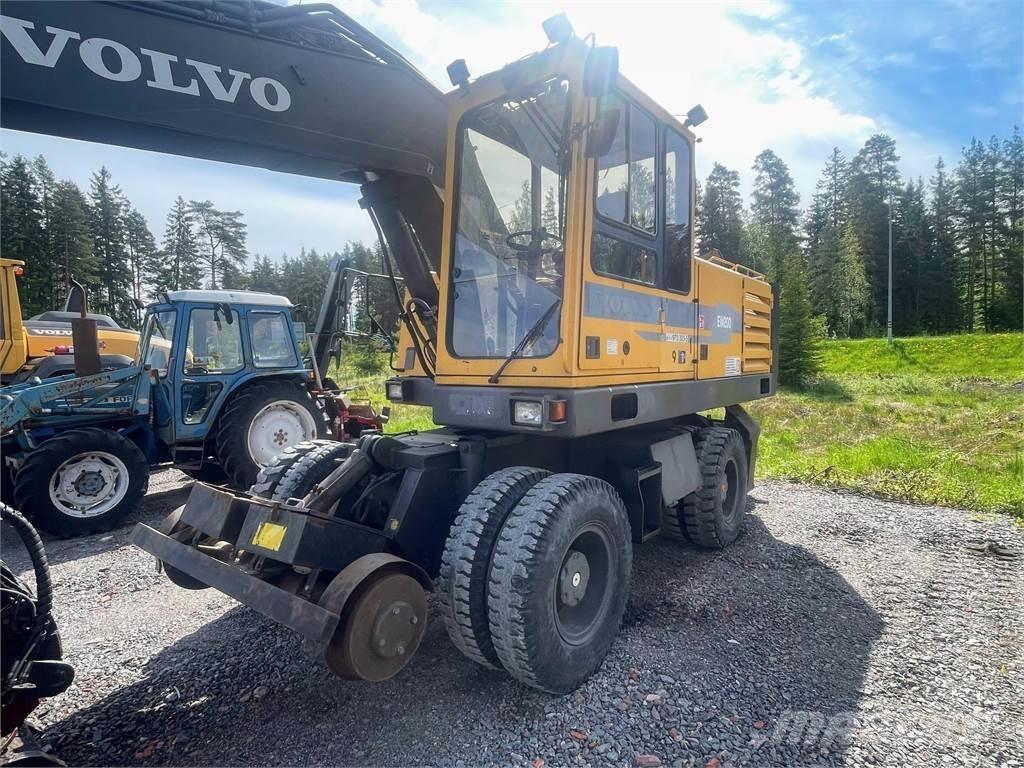 Volvo EW 200 4x4 Wielgraafmachines