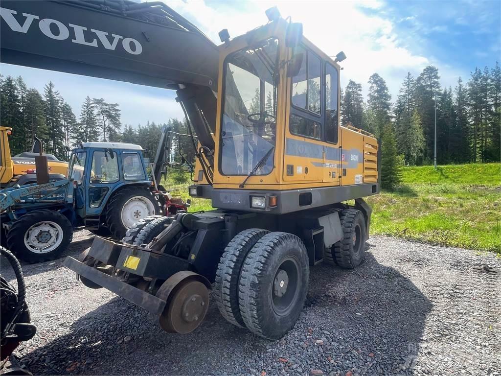 Volvo EW 200 4x4 Wielgraafmachines