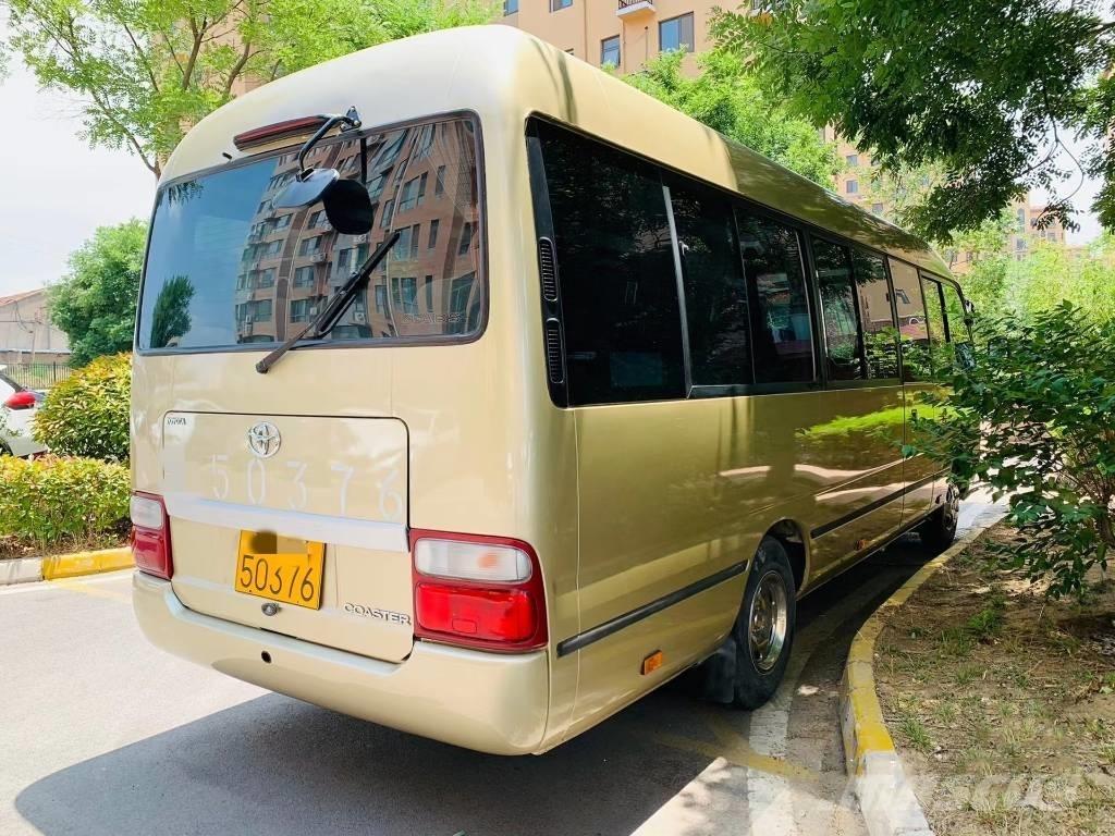 Toyota Coaster Bus Minibussen