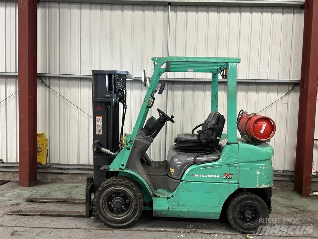 Mitsubishi FG25NT LPG heftrucks