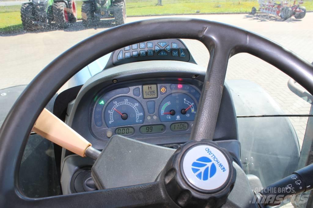 New Holland T 7060 Tractoren