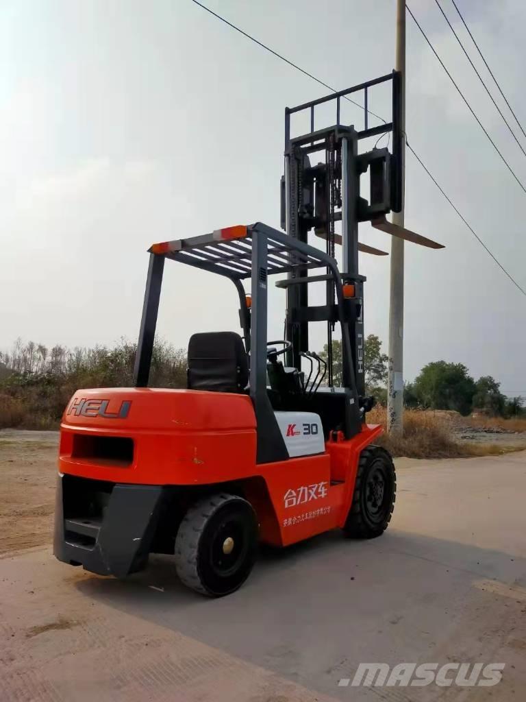 Heli CPCD 30 Diesel heftrucks