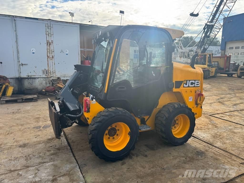 JCB 250T4 Schrankladers