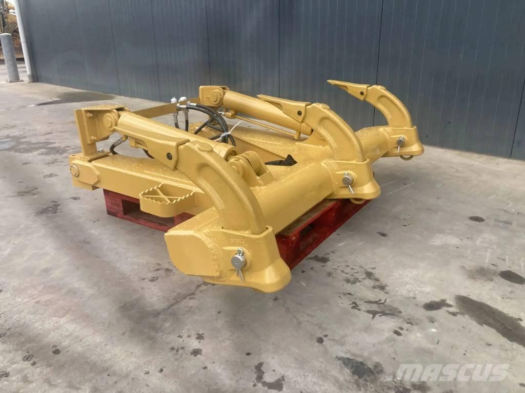 CAT D5M Ripper Wegopbrekers