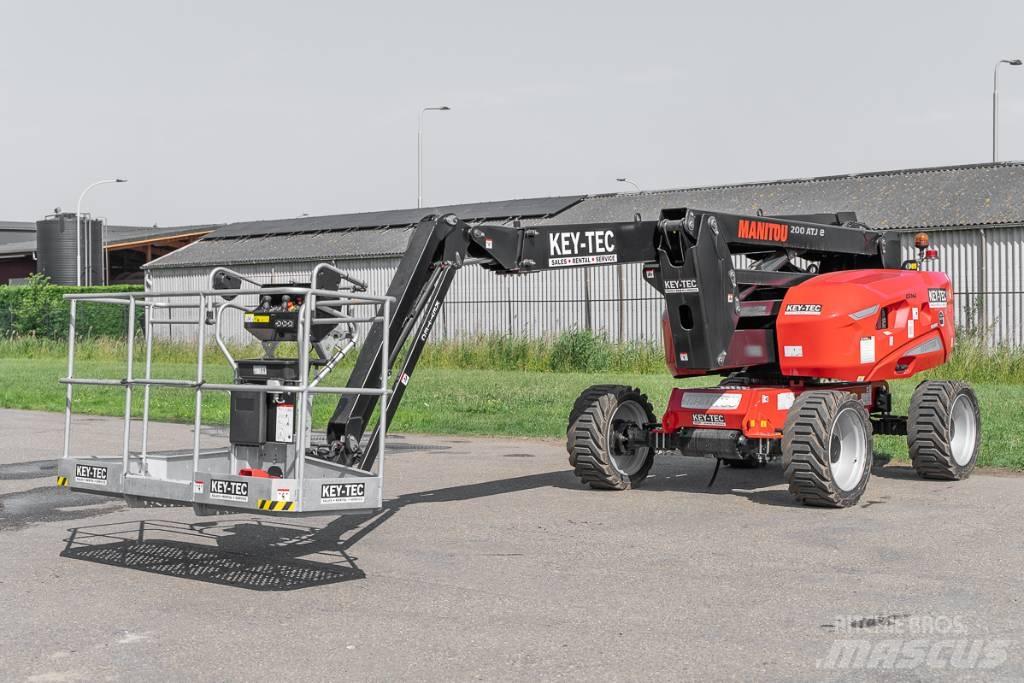 Manitou 200 ATJ e Knikarmhoogwerkers