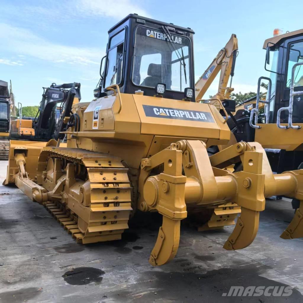 CAT D 7 G Graders