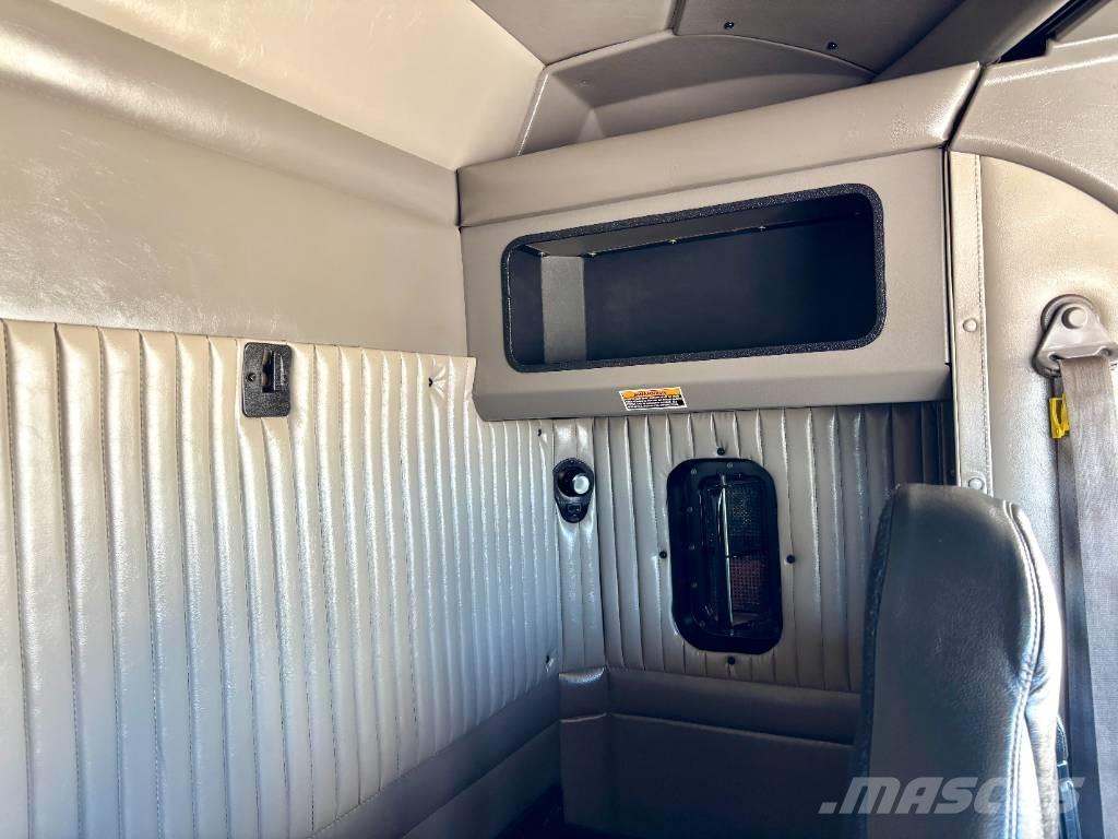 Kenworth T 800 Trekkers