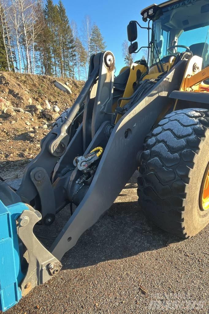 Volvo L 120 H Wielladers