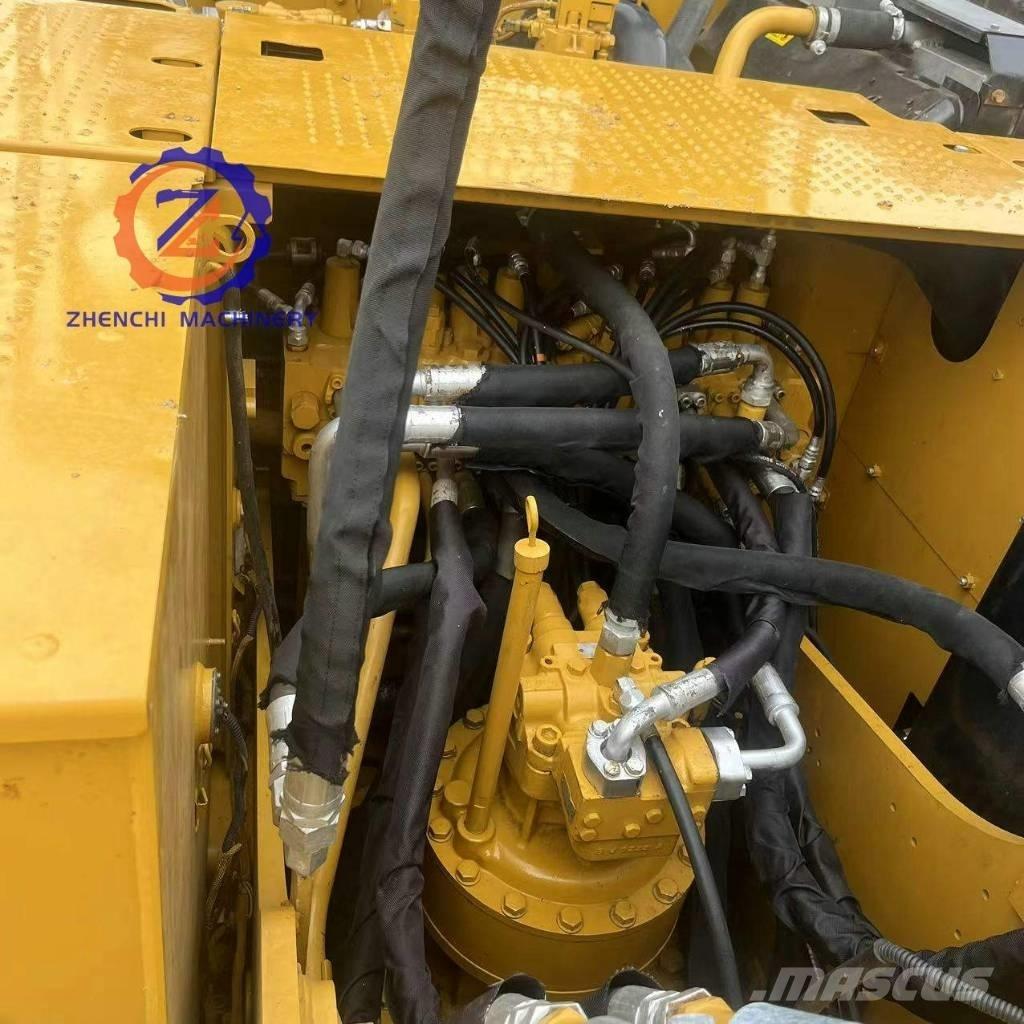 CAT 320 D2 Rupsgraafmachines