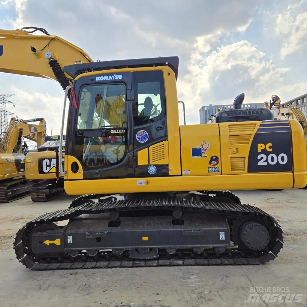 Komatsu PC 200-8 Rupsgraafmachines