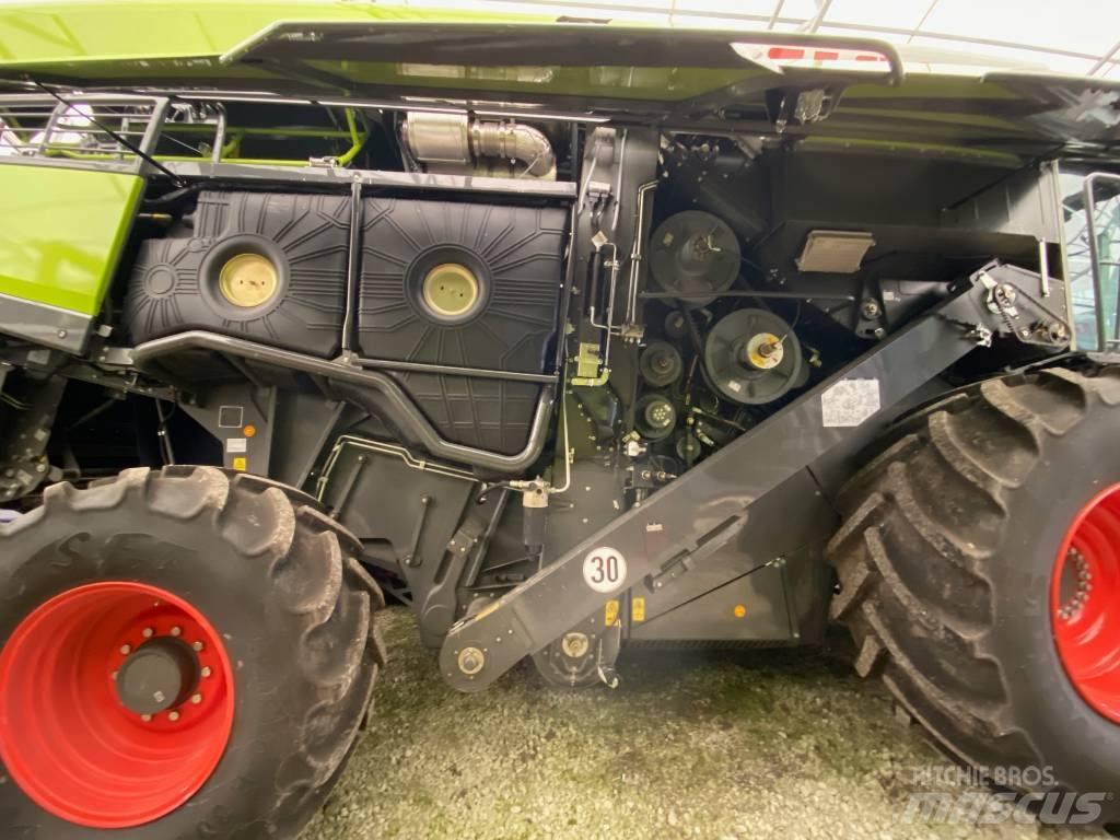 CLAAS Lexion 6900 Maaidorsmachines