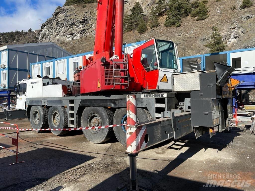 Liebherr LTM 1090-2 Ruw terrein kranen