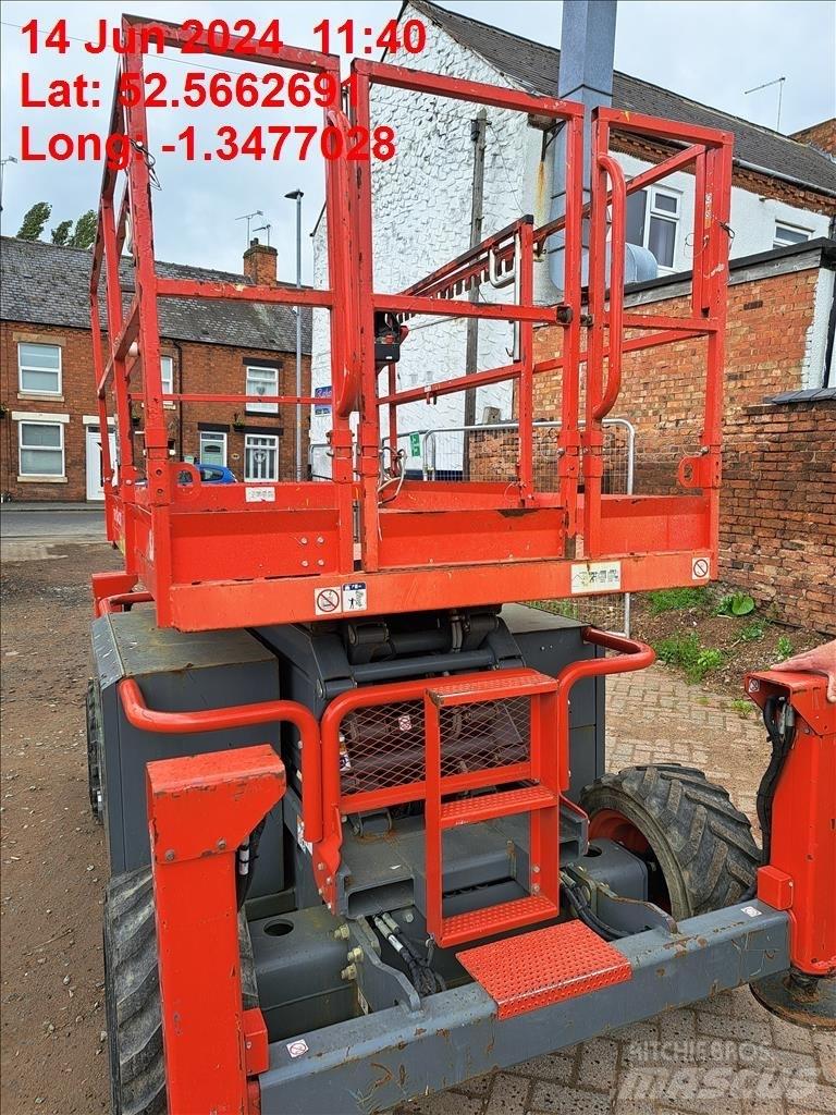 SkyJack SJ 6832 RT Schaarhoogwerkers
