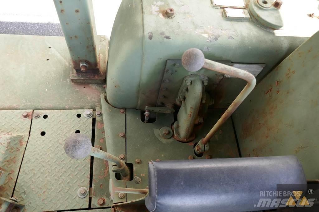 CAT D7F Ex-army Rupsdozers