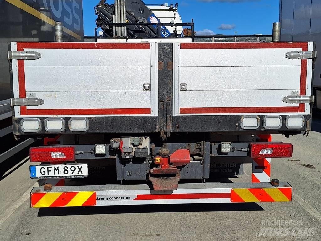 Scania G490 LB8x4*4 Vlakke laadvloer met kraan
