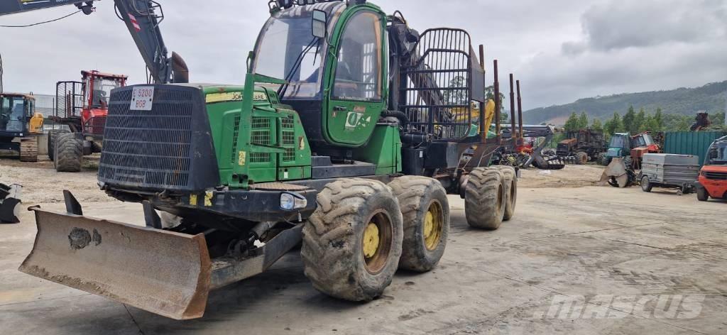 John Deere 1210 E Uitrijwagens