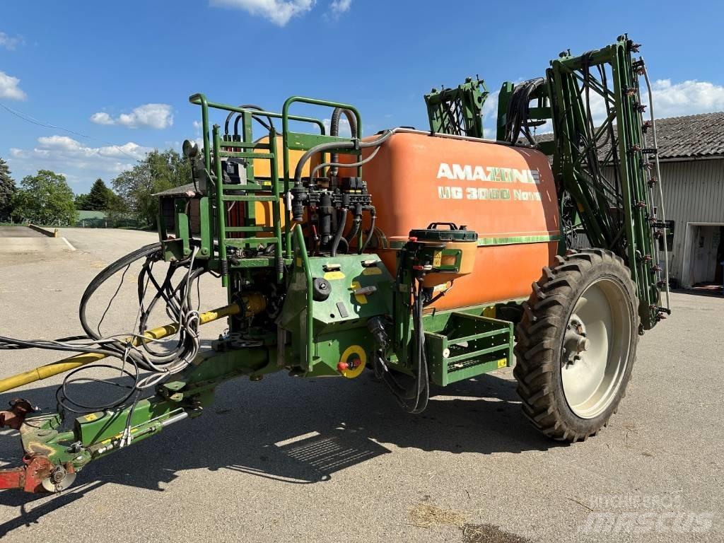 Amazone UG 3000 Nova Getrokken spuitmachines