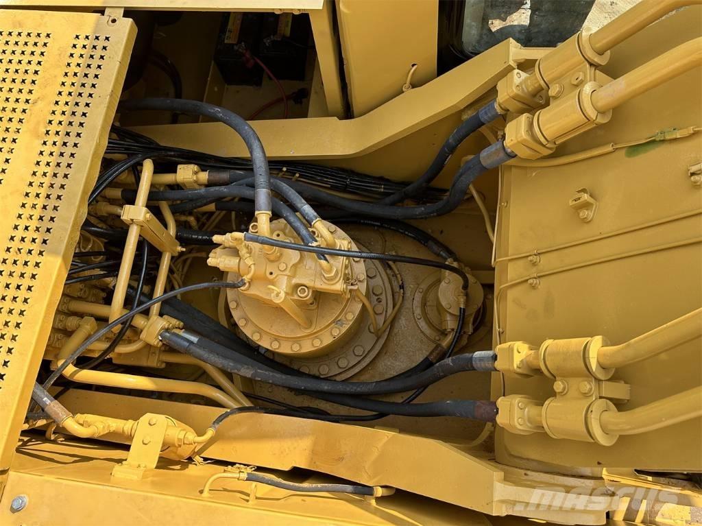 CAT 330 B L Rupsgraafmachines