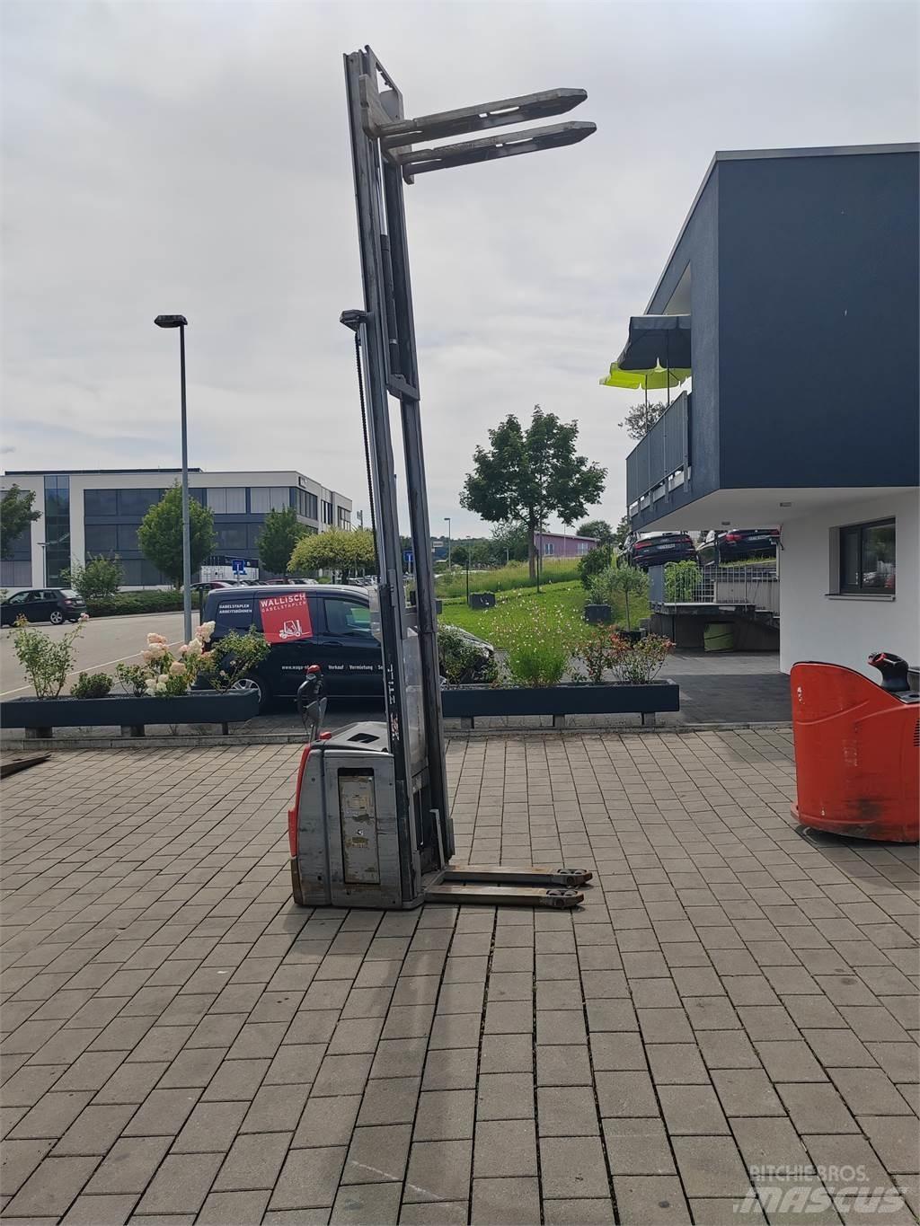 Still EXV 16 Meeloop stapelaar