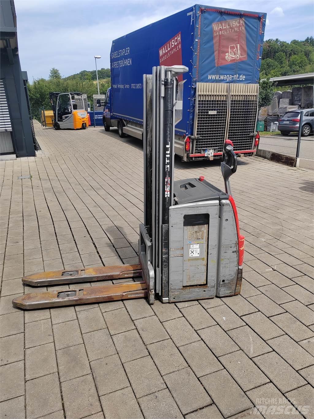 Still EXV 16 Meeloop stapelaar