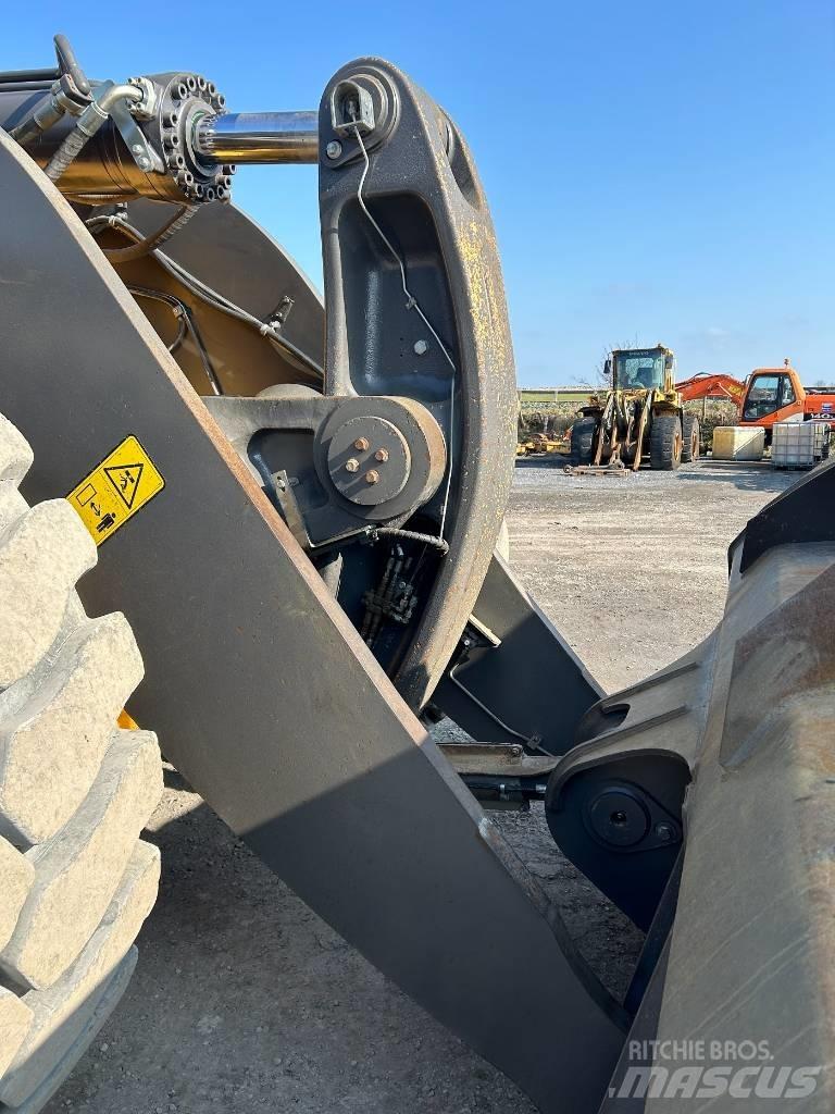 Volvo L 260 H Wielladers