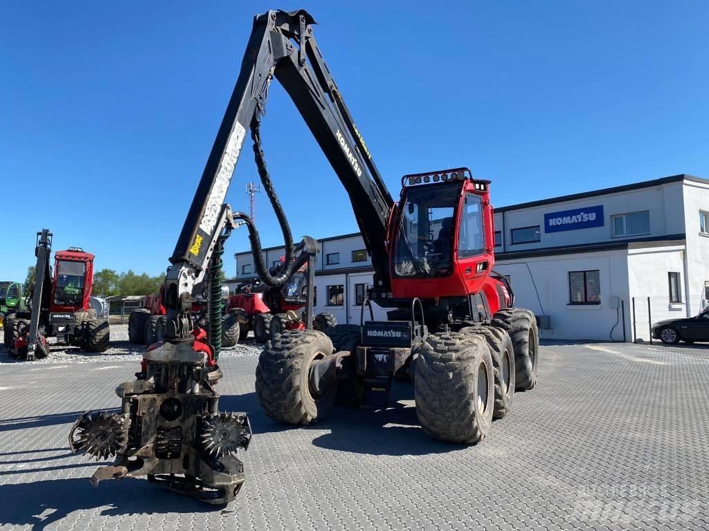 Komatsu 911 Harvesters